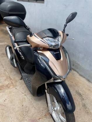 HONDA SH 150i DLX 